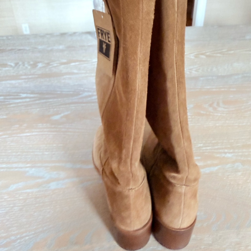 NWT Frye Women's Brown Suede Camryn Dune Boots - Picture 6 of 11
